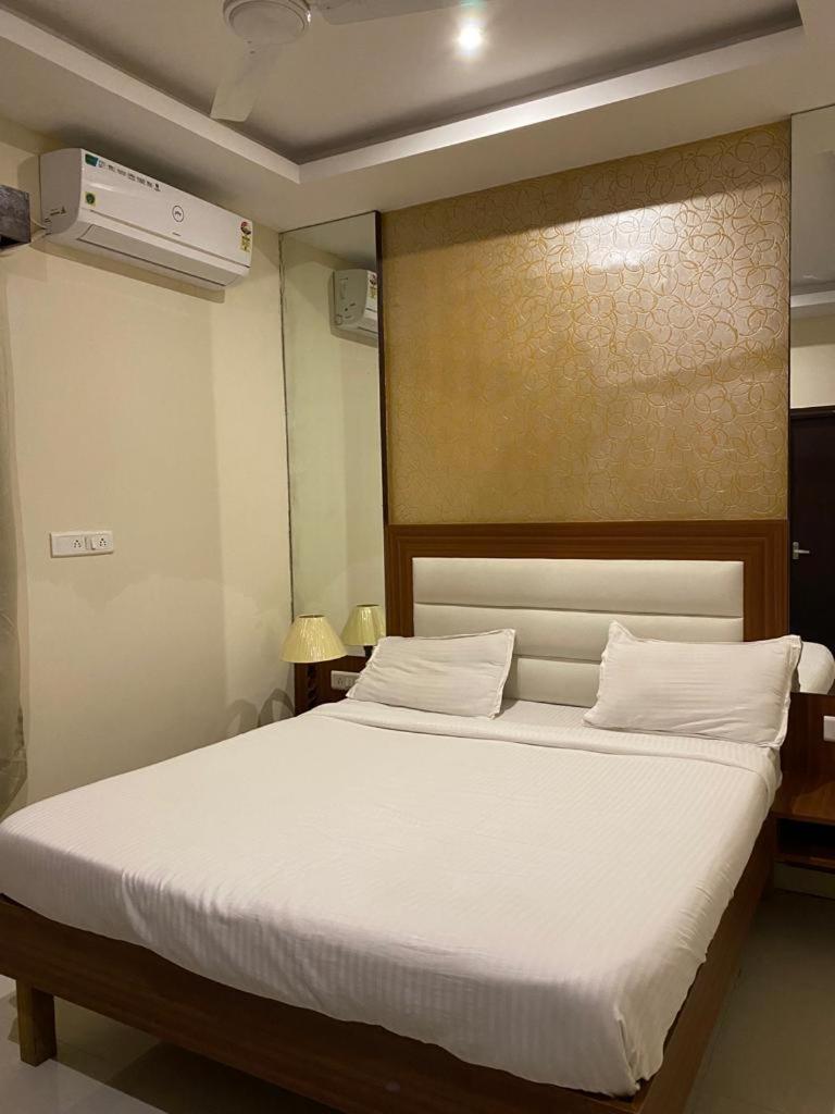 Akshatha Home Stay 벵갈루루 외부 사진